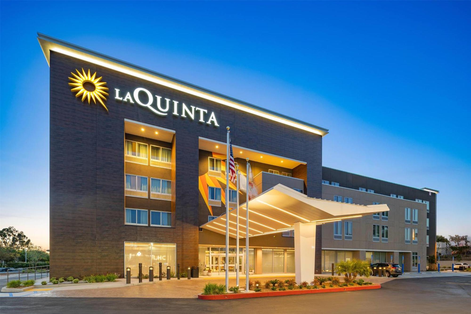 La Quinta Inn & Suites By Wyndham La Habra Buitenkant foto